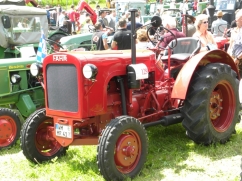 alte Traktoren, Autos und Motorr�der