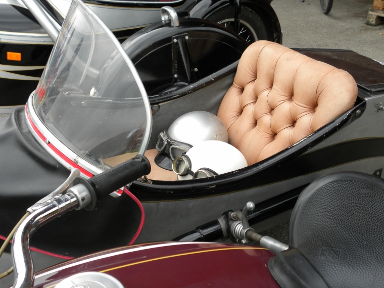 Bild: 00_Motorraeder_und.jpg