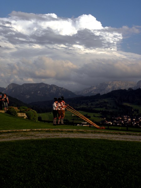 Bild: 04_alphoerner-vor-den-ammergauer.jpg