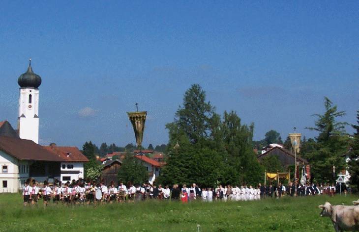 05_Musikkapelle-und.gif